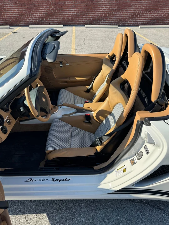 2011 Porsche 987 Boxster Spyder - Image 15 of 21