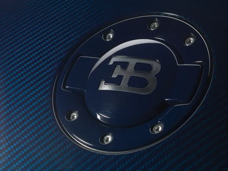 2011 Bugatti Veyron Grand Sport - Image 8 of 12