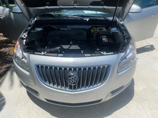 2011 Buick Regal - Image 18 of 21