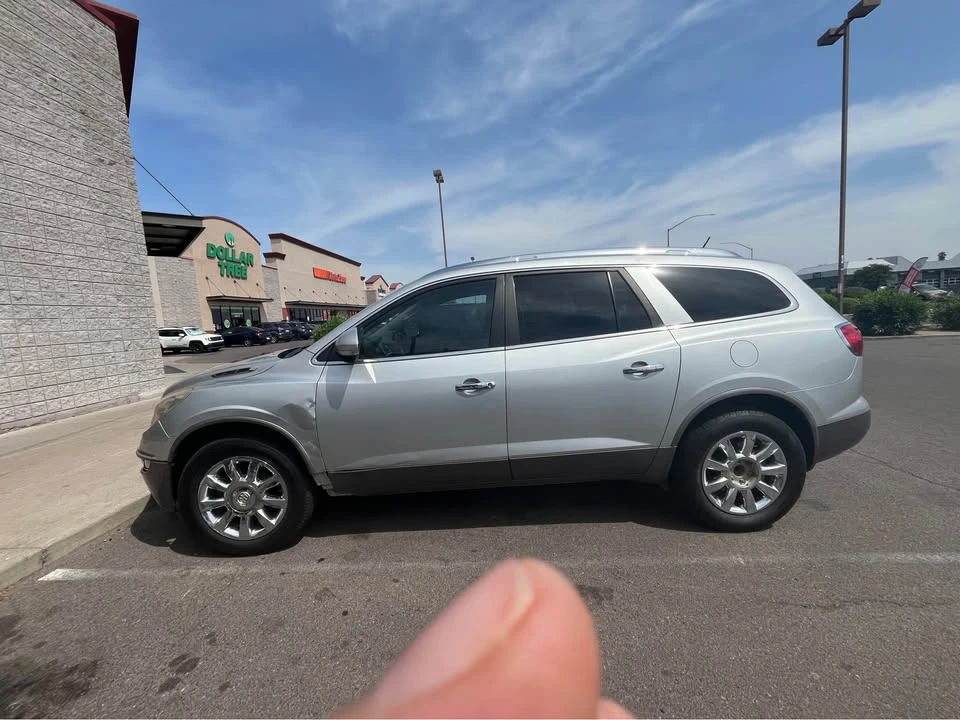 2011 Buick Enclave - Image 3 of 8