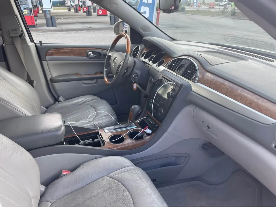 2011 Buick Enclave - Image 6 of 8