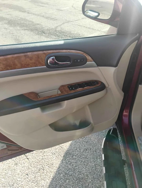 2011 Buick Enclave - Image 10 of 14