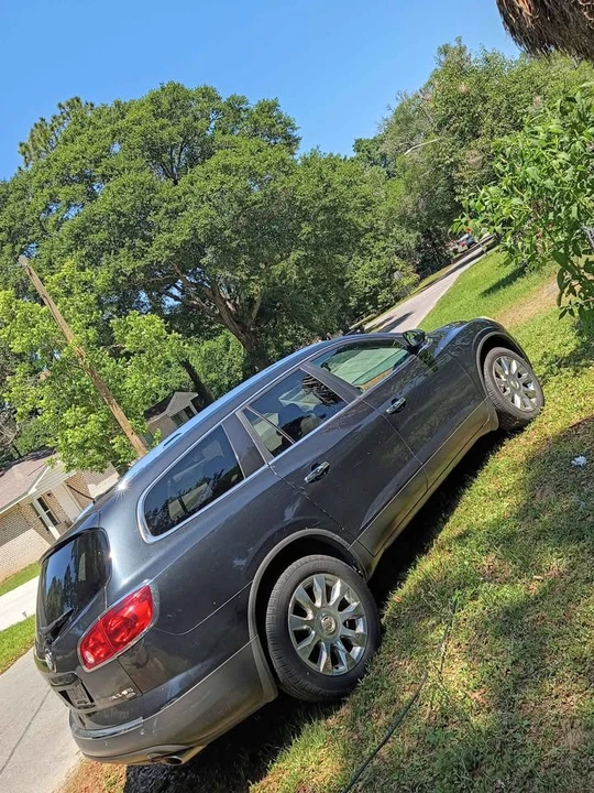 2011 Buick Enclave - Image 2 of 7