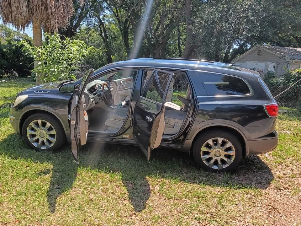2011 Buick Enclave - Image 4 of 7
