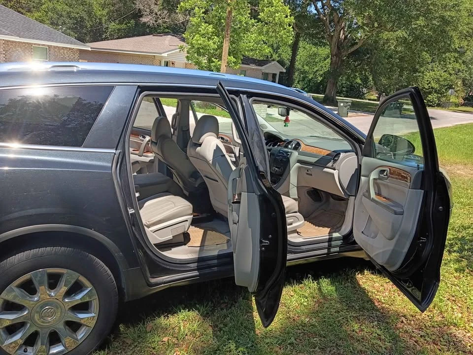 2011 Buick Enclave - Image 3 of 7