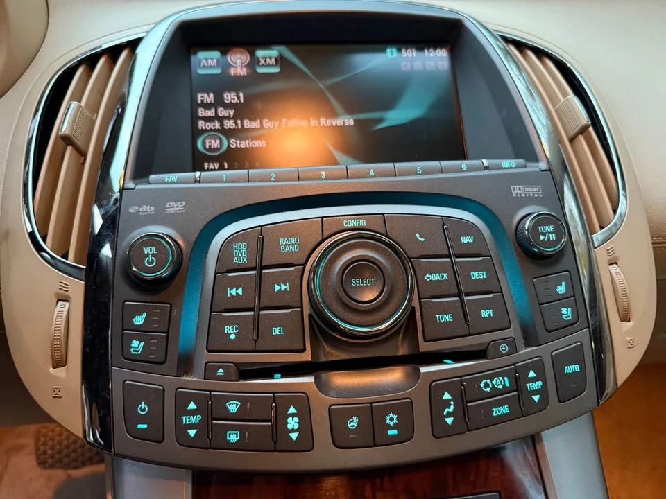 2011 Buick LaCrosse - Image 5 of 6