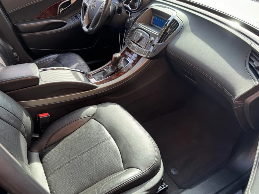 2011 Buick LaCrosse - Image 9 of 11