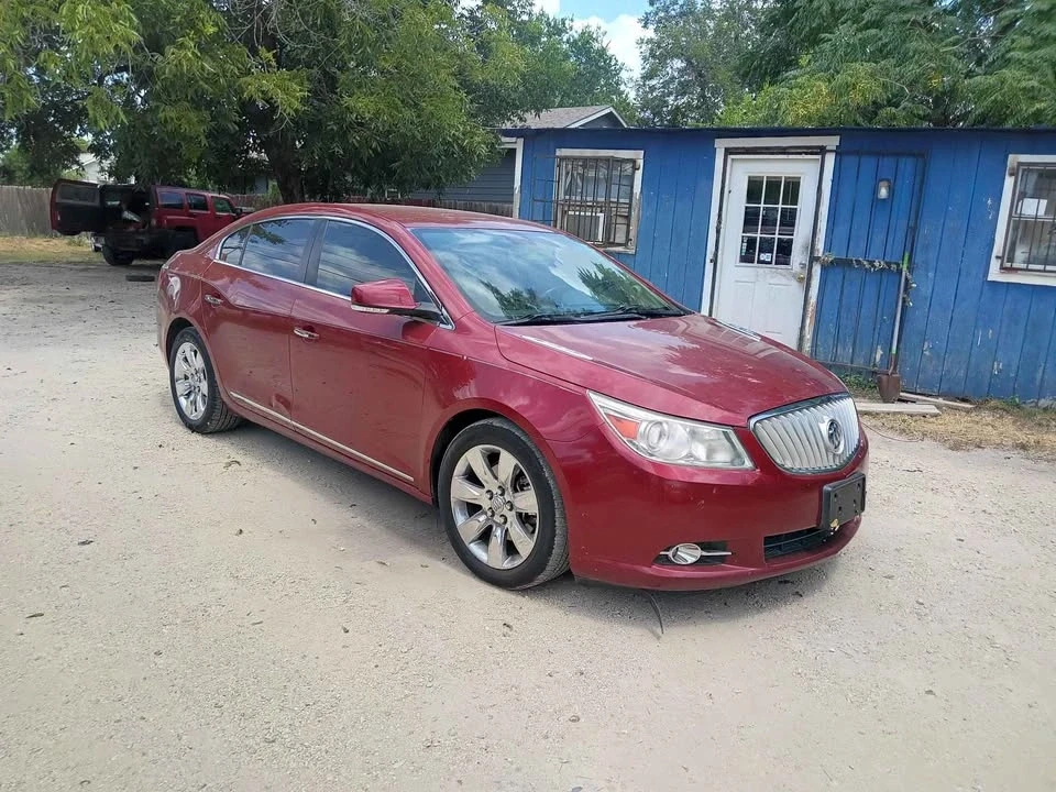 2011 Buick LaCrosse - Image 2 of 6