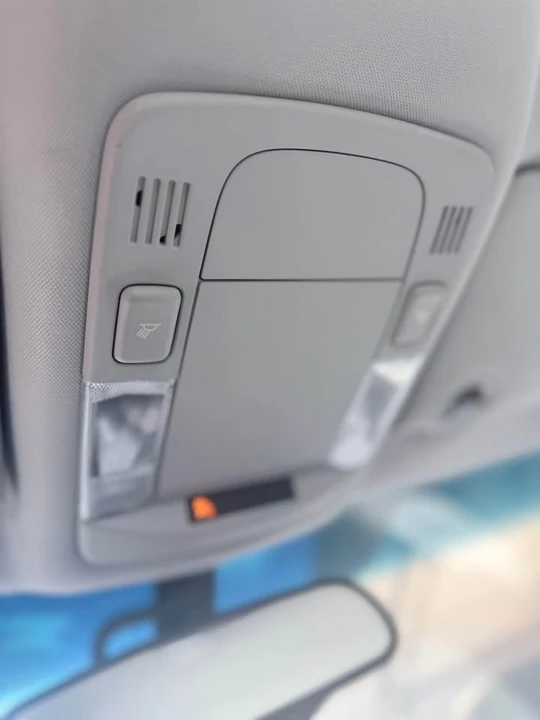 2011 Buick Lucerne - Image 17 of 17