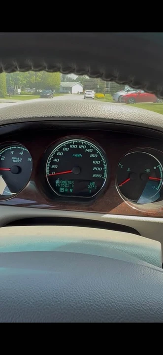 2011 Buick Lucerne - Image 10 of 10