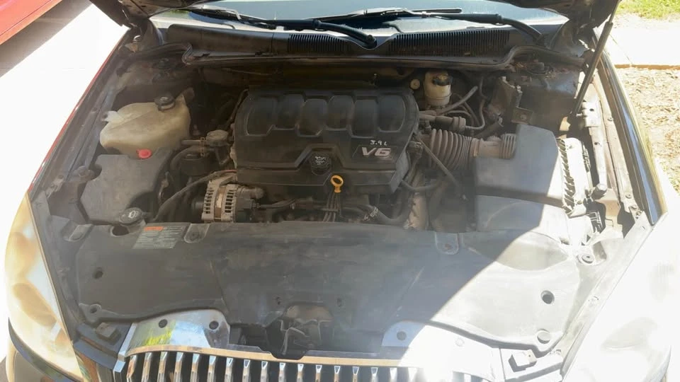 2011 Buick Lucerne - Image 10 of 10