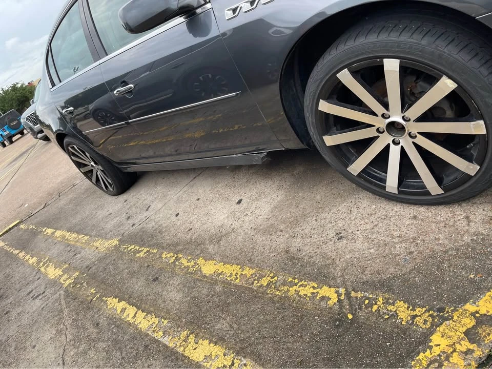 2011 Buick Lucerne - Image 11 of 11