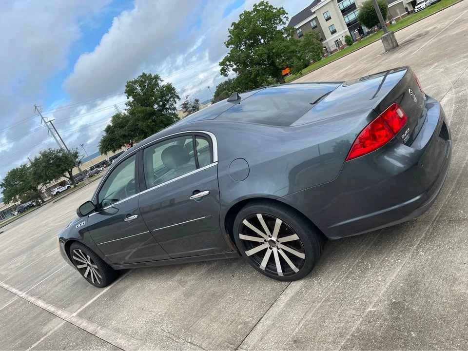 2011 Buick Lucerne - Image 9 of 11