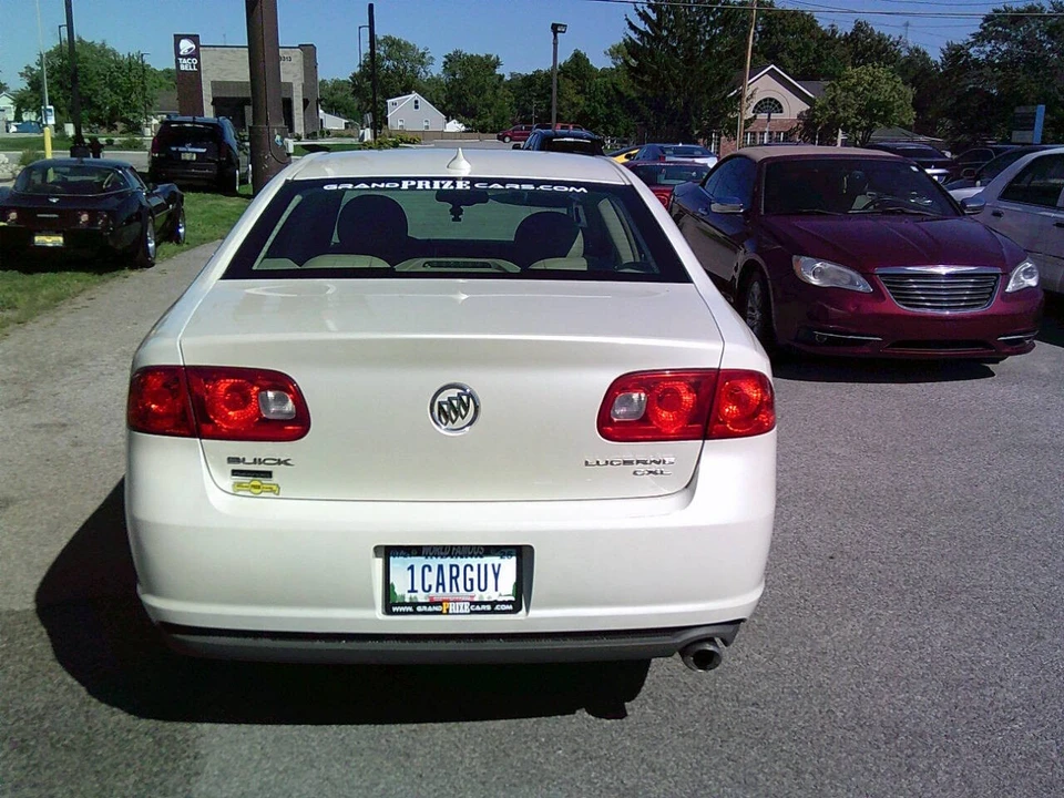 2011 Buick Lucerne - Image 7 of 21