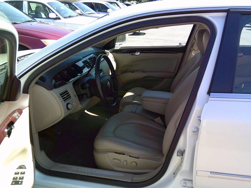 2011 Buick Lucerne - Image 15 of 21