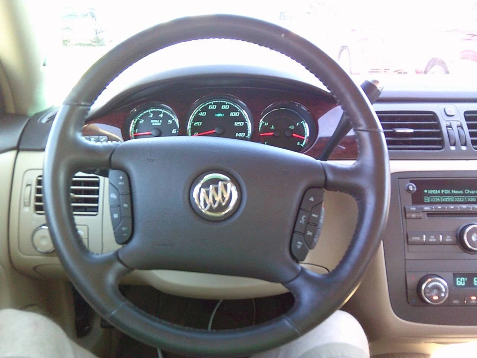 2011 Buick Lucerne - Image 20 of 21