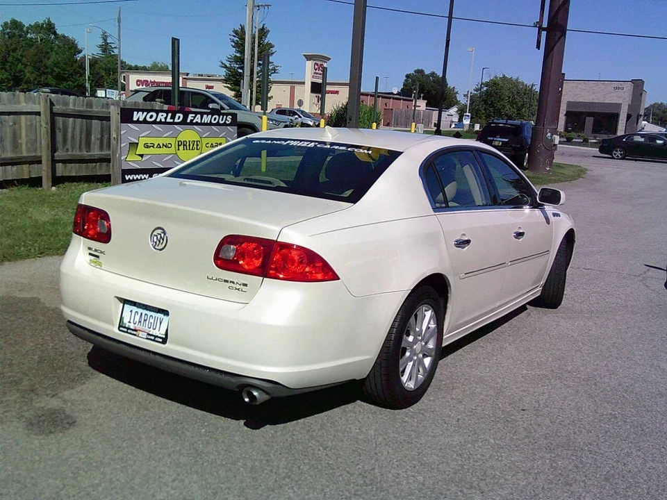 2011 Buick Lucerne - Image 8 of 21