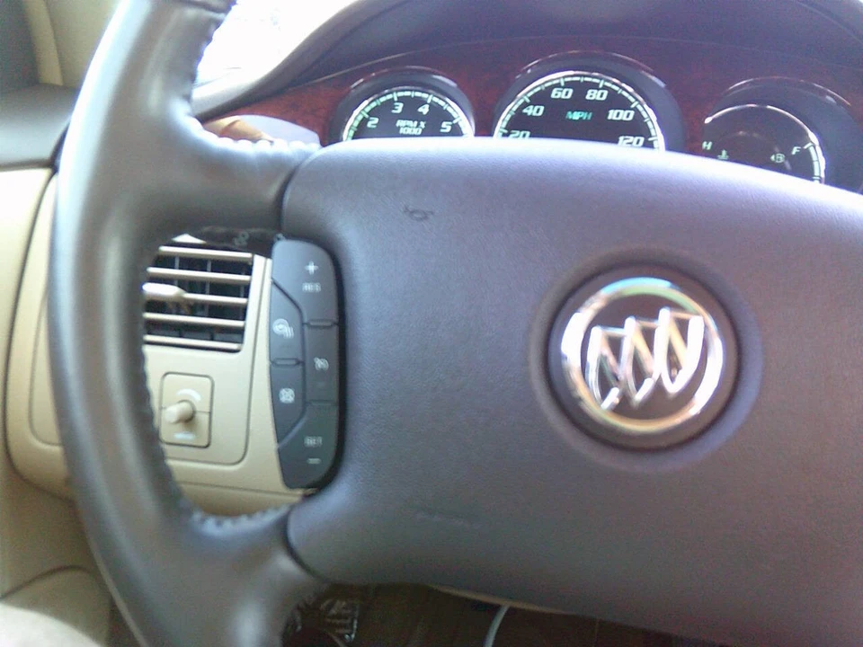 2011 Buick Lucerne - Image 21 of 21