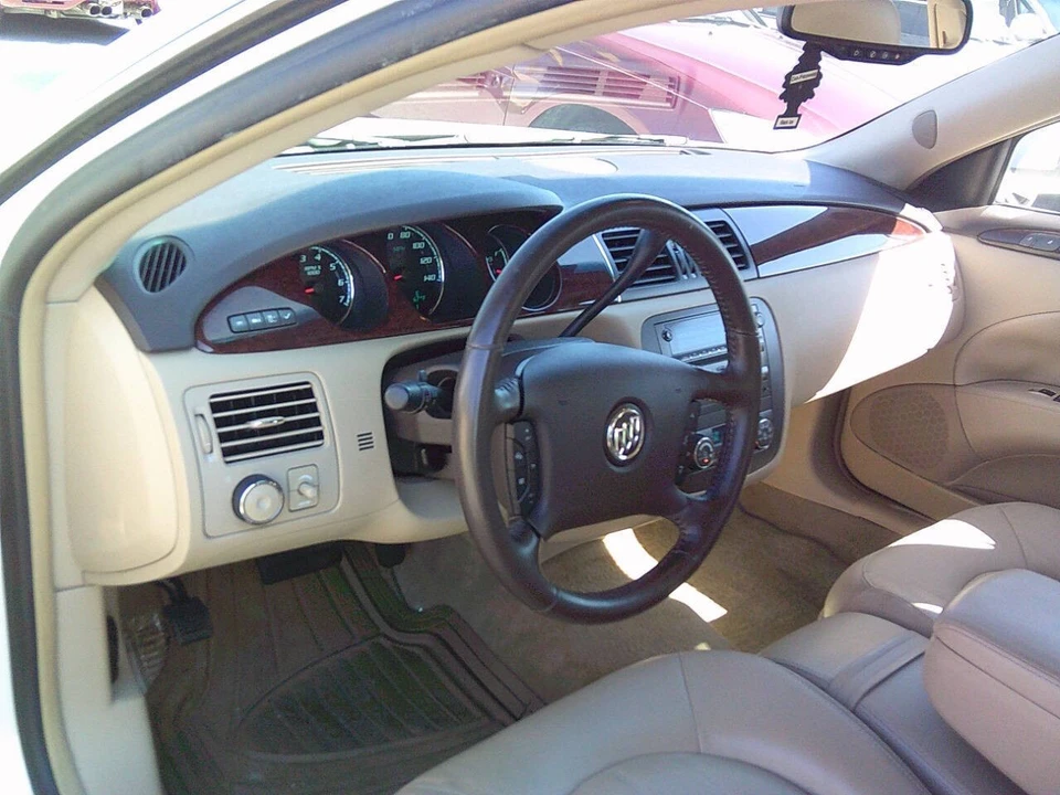 2011 Buick Lucerne - Image 18 of 21