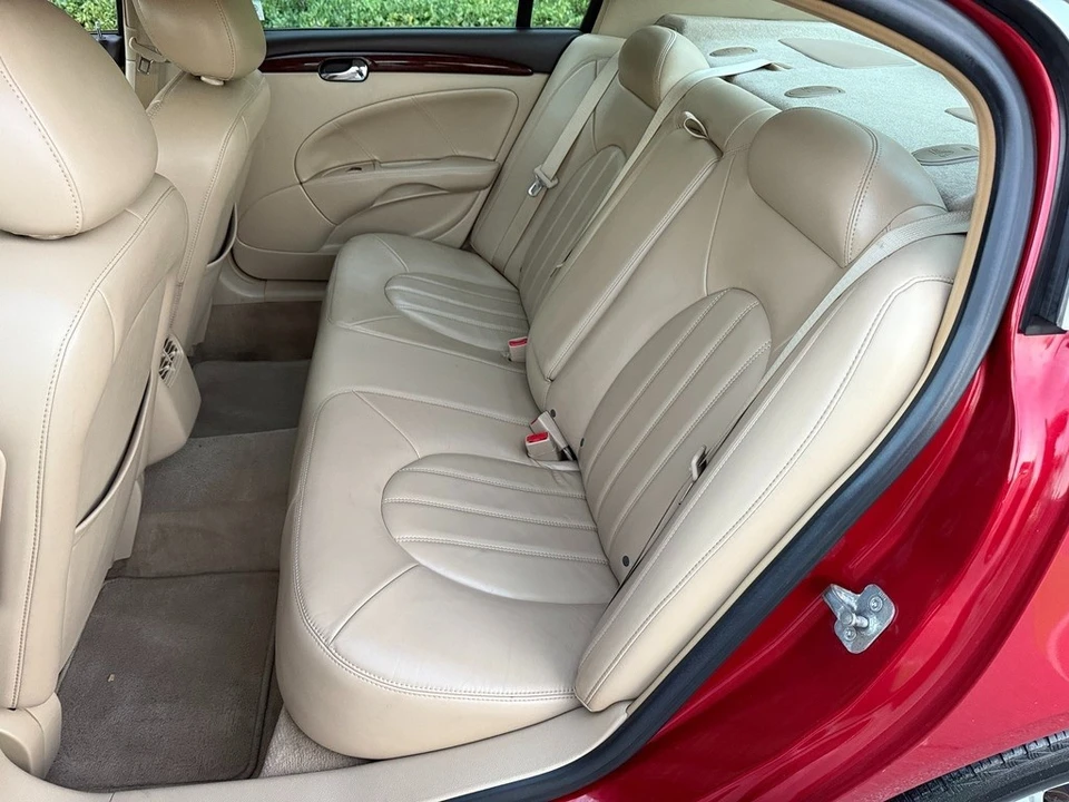 2011 Buick Lucerne - Image 16 of 21
