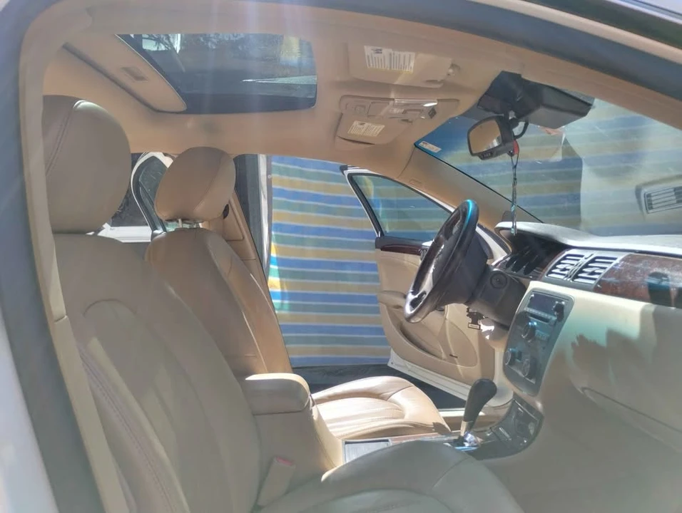 2011 Buick Lucerne - Image 10 of 10