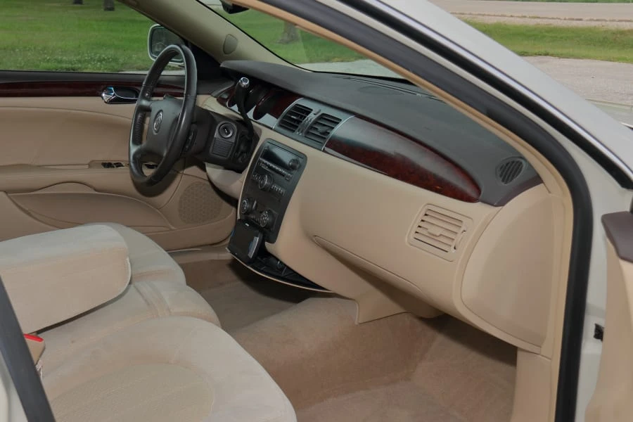 2011 Buick Lucerne - Image 21 of 29
