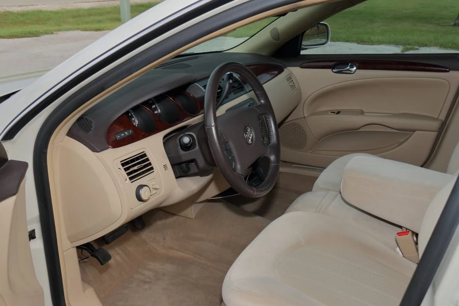 2011 Buick Lucerne - Image 14 of 29