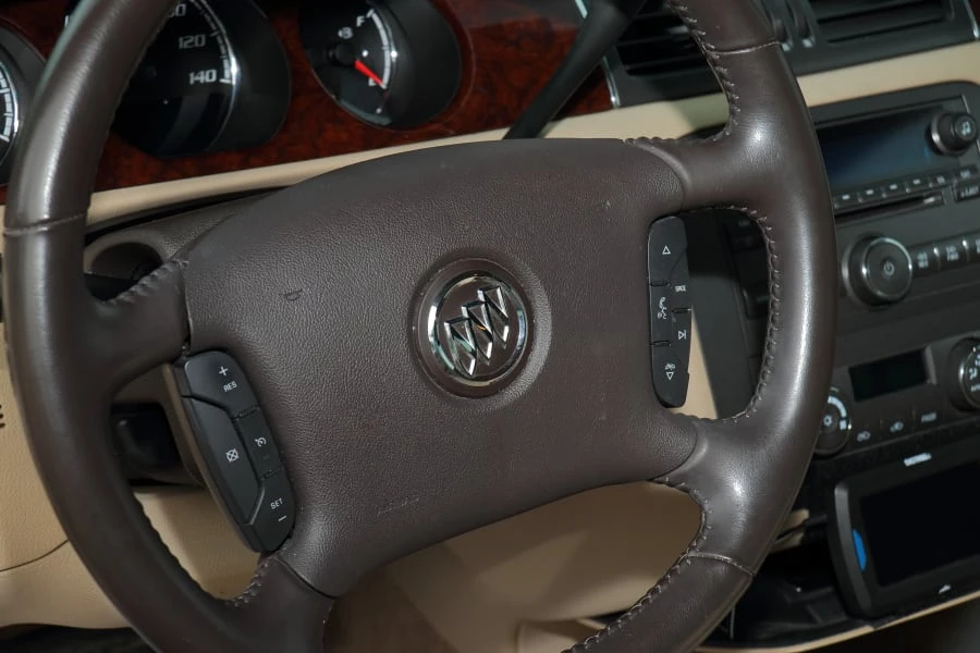 2011 Buick Lucerne - Image 22 of 29