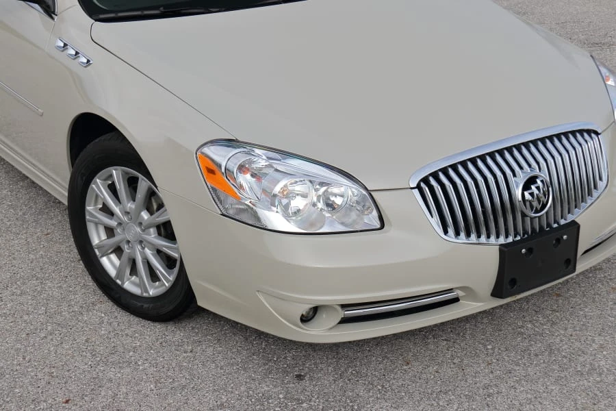 2011 Buick Lucerne - Image 13 of 29