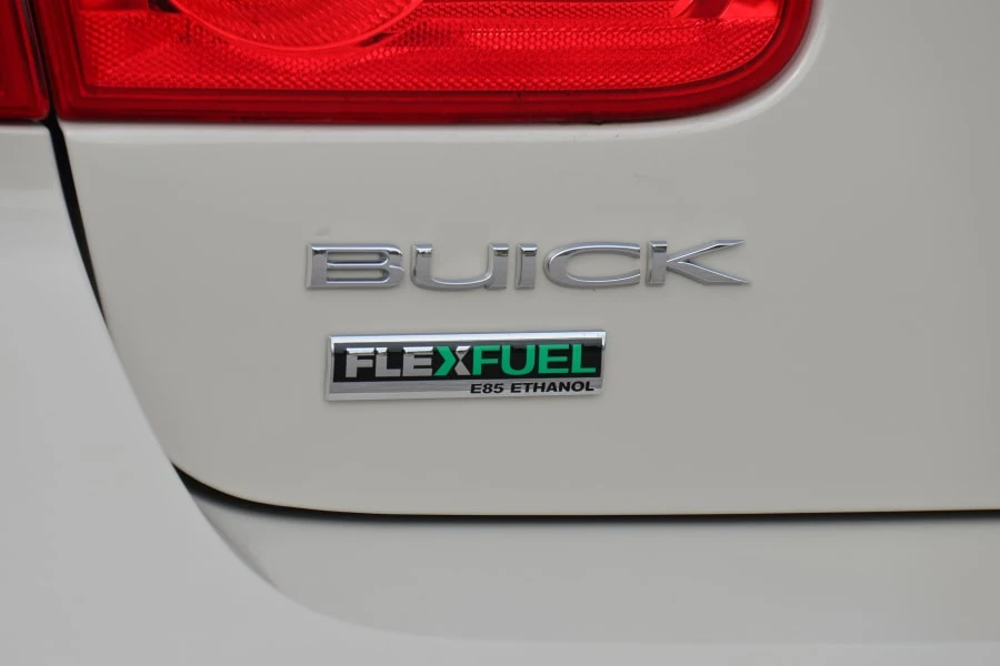 2011 Buick Lucerne - Image 9 of 29