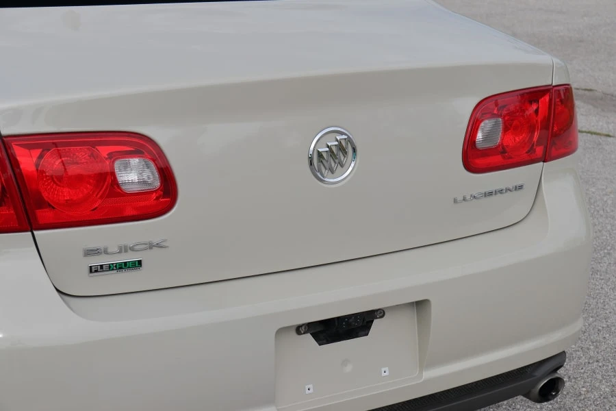 2011 Buick Lucerne - Image 10 of 29