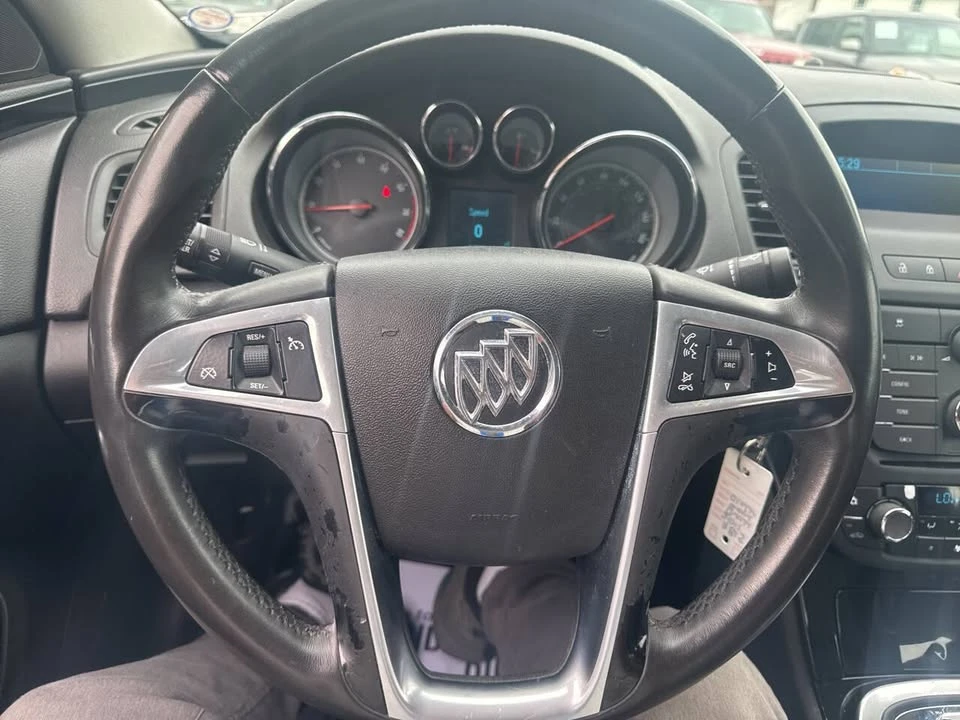2011 Buick Regal - Image 10 of 20