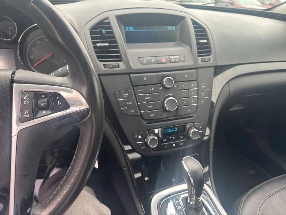 2011 Buick Regal - Image 11 of 20