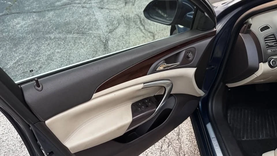 2011 Buick Regal - Image 18 of 20