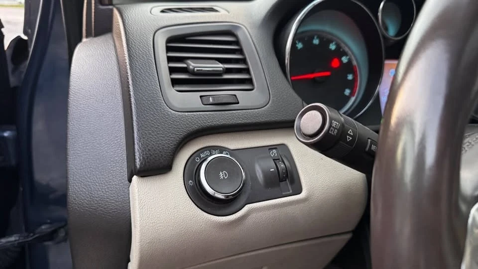 2011 Buick Regal - Image 19 of 20