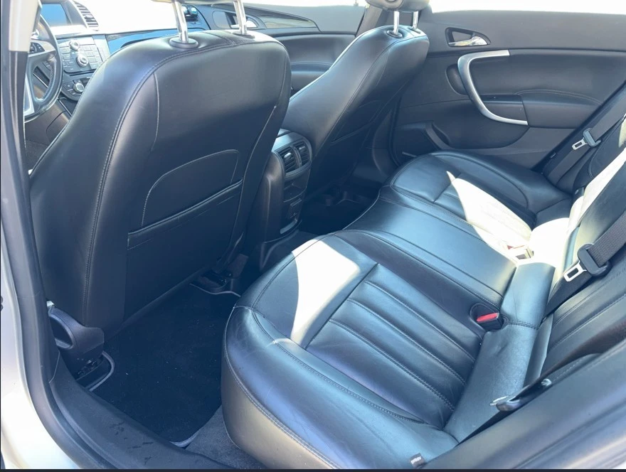 2011 Buick Regal - Image 13 of 21