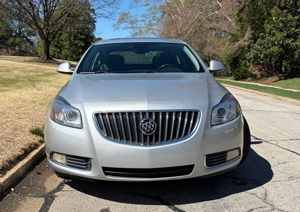 2011 Buick Regal - Image 2 of 21