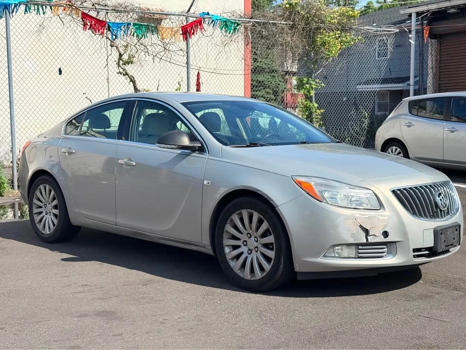 2011 Buick Regal - Image 11 of 20
