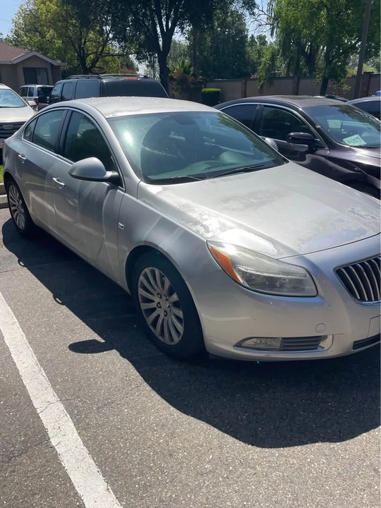 2011 Buick Regal - Image 2 of 8