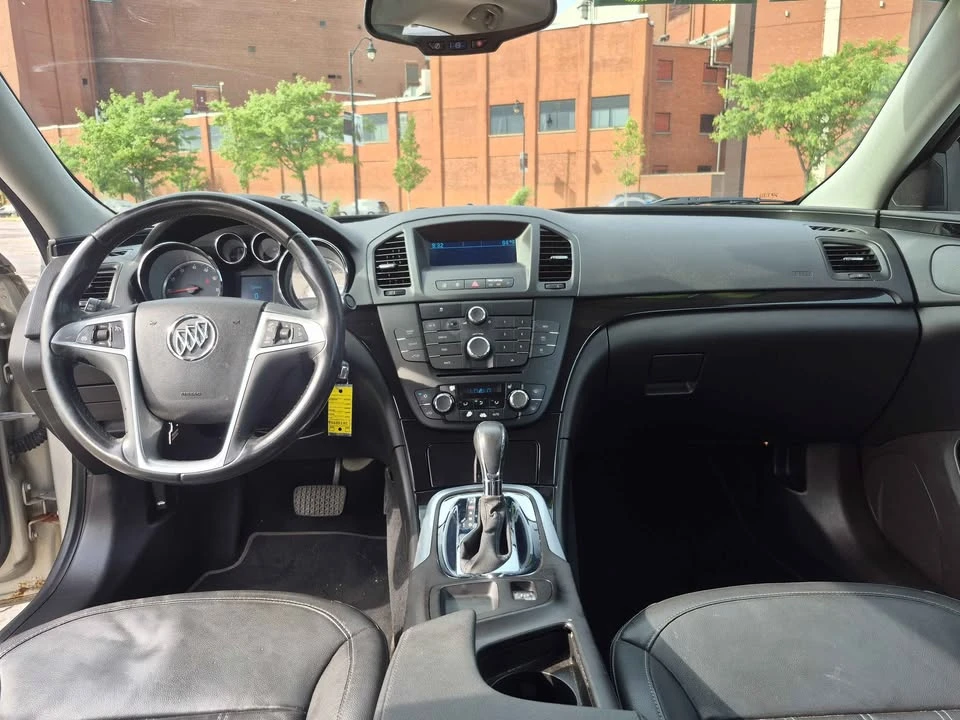 2011 Buick Regal - Image 10 of 11