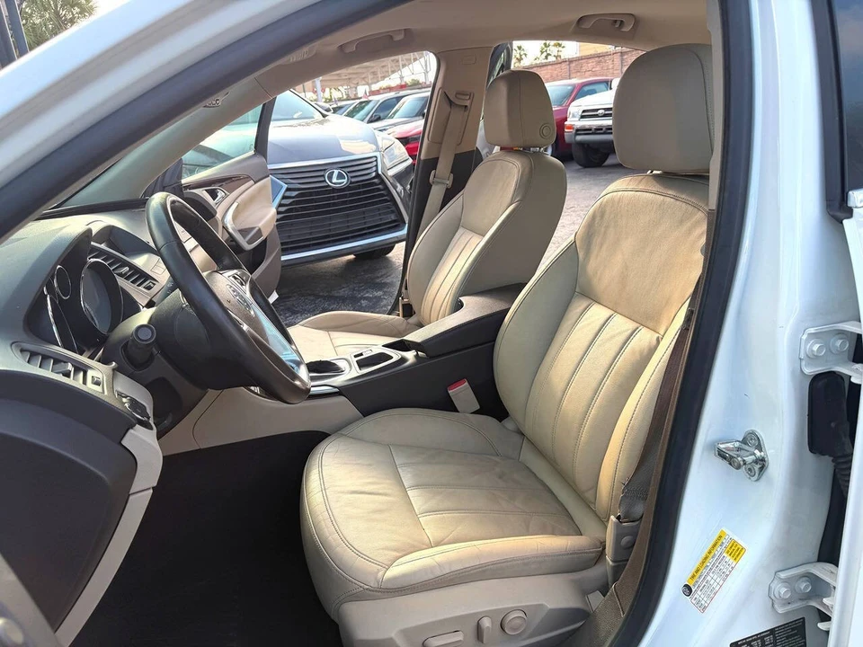 2011 Buick Regal - Image 25 of 31