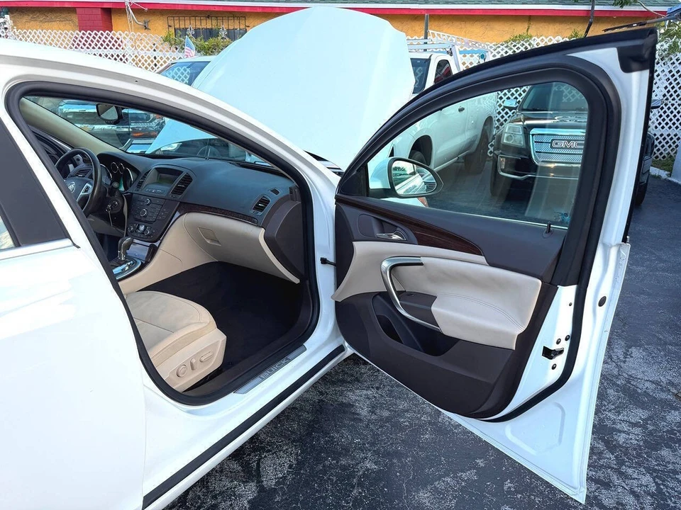 2011 Buick Regal - Image 31 of 31