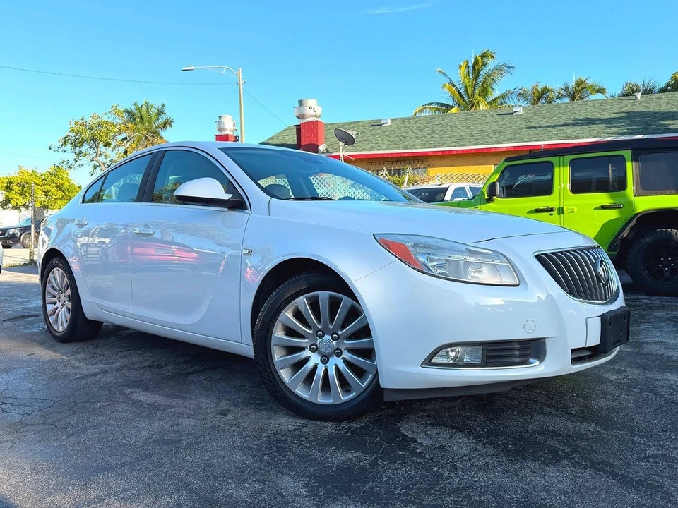 2011 Buick Regal - Image 2 of 31