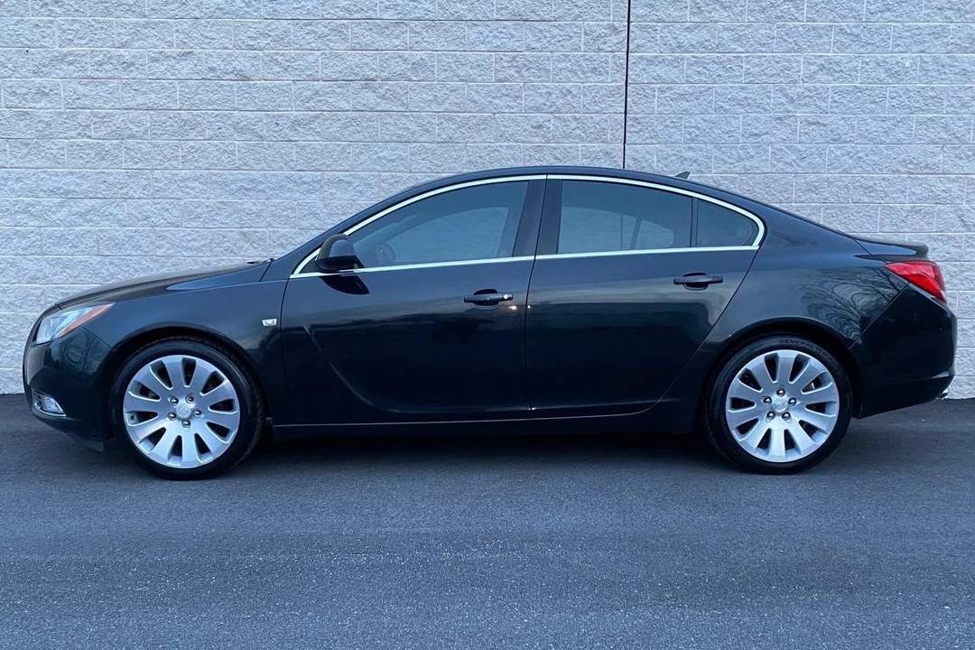 2011 Buick Regal - Image 3 of 31
