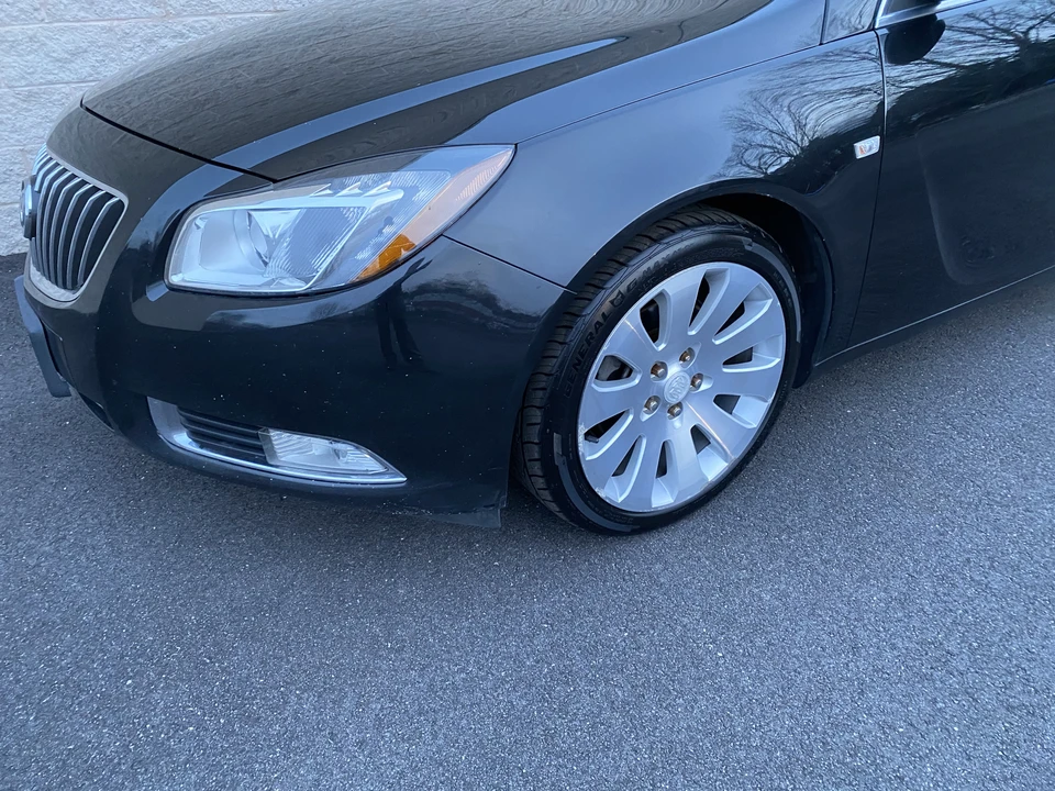 2011 Buick Regal - Image 12 of 31