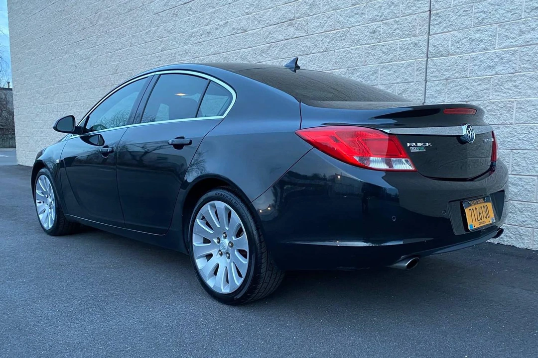 2011 Buick Regal - Image 4 of 31