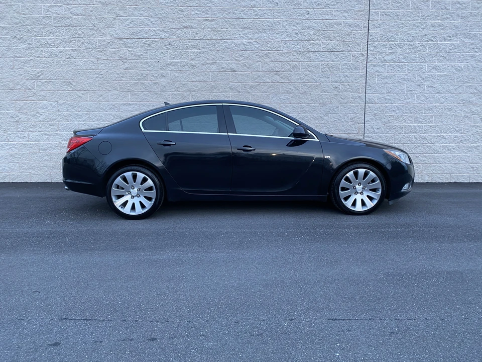 2011 Buick Regal - Image 11 of 31