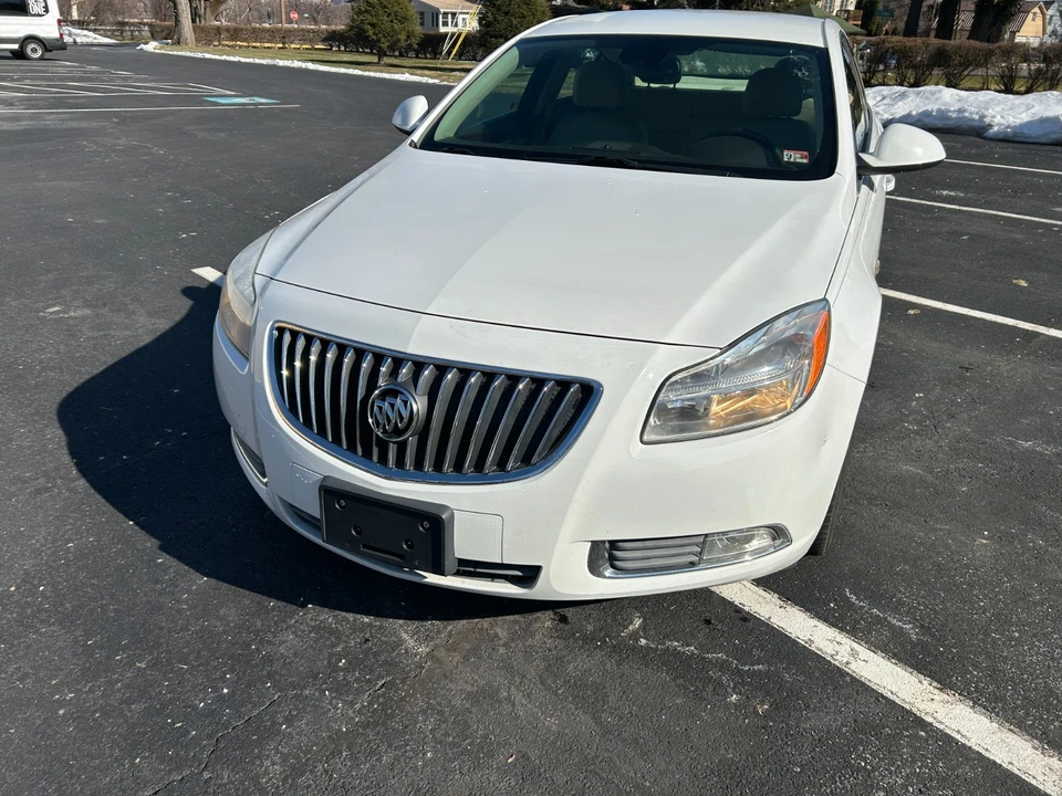 2011 Buick Regal - Image 6 of 21