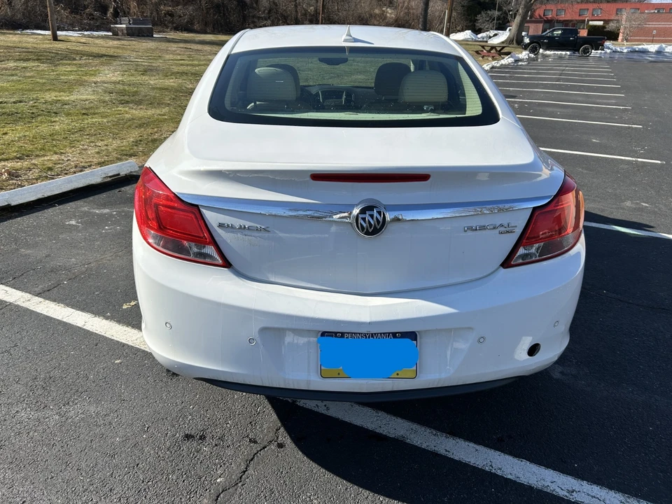 2011 Buick Regal - Image 8 of 21