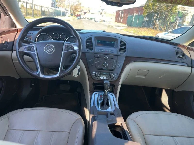 2011 Buick Regal - Image 11 of 12